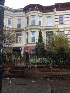 351 Eastern Pkwy, Brooklyn, NY, 11216