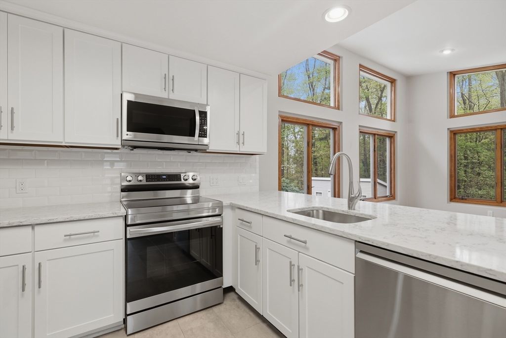 27 Clearview Dr, Framingham, MA - View 5