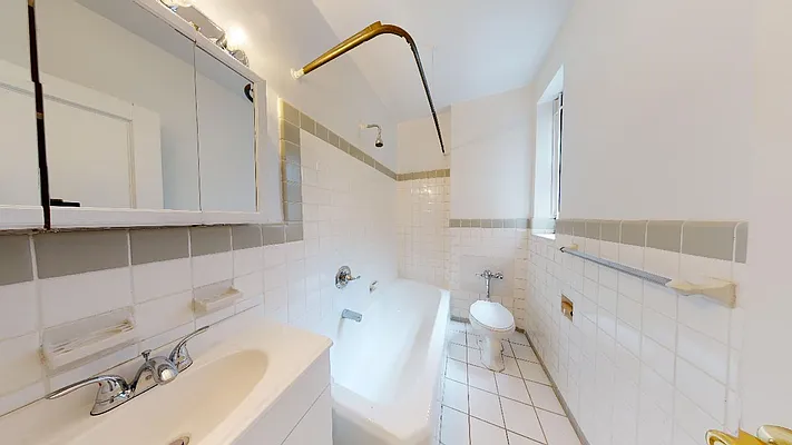 Rented by Bond New York | media 25