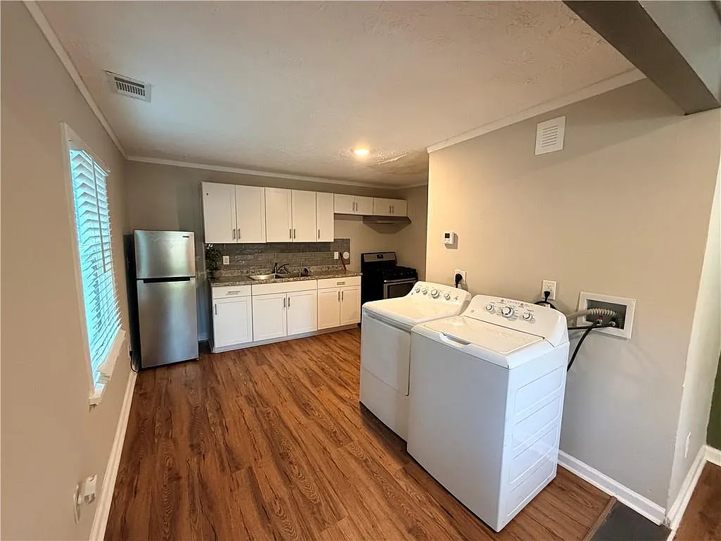 Building Photo - 10 Rockmart Dr NW