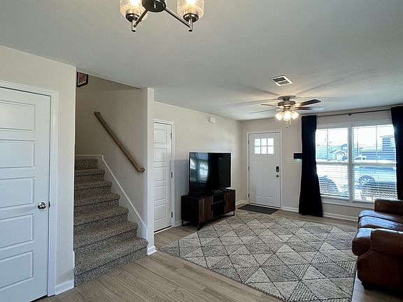 2nd image of 175 Woodland Ct