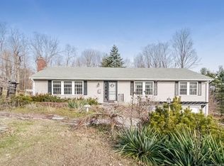 26 Ridgeview Dr, Farmington, CT 06032