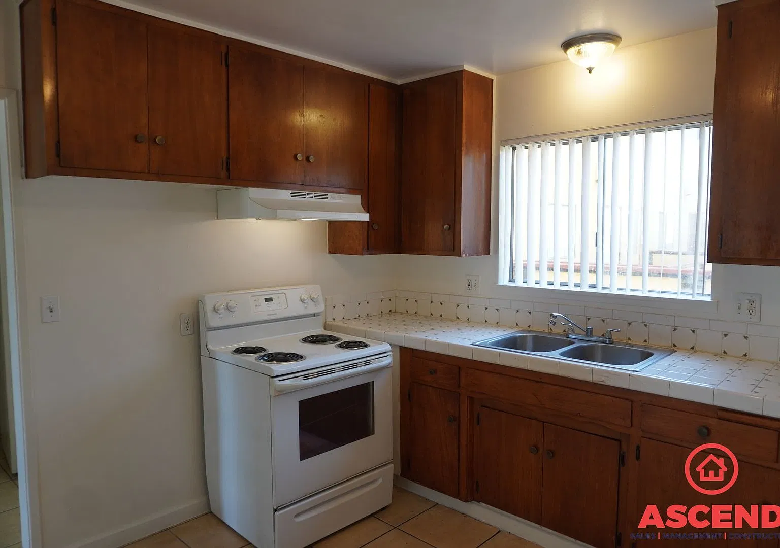 1400 Kern St — Photo 4