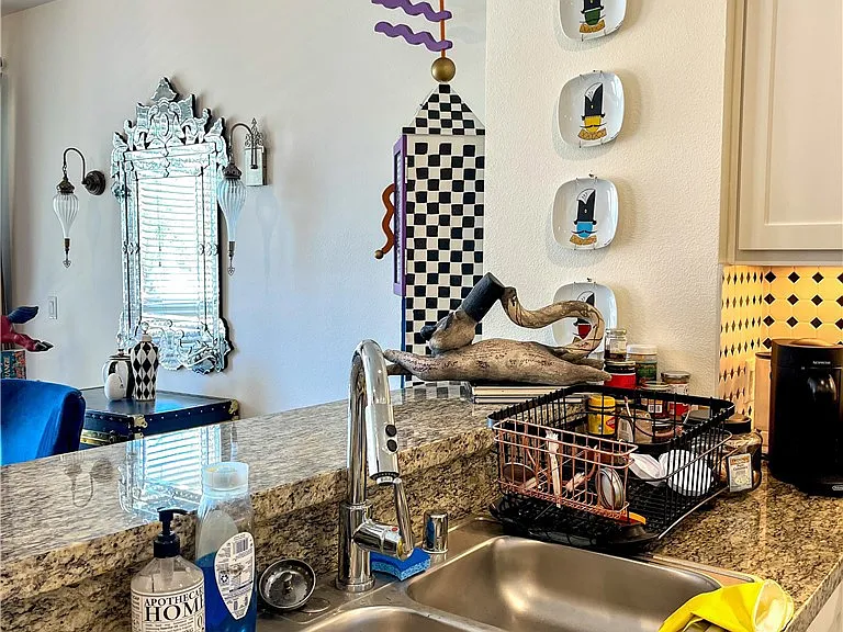 21301 Erwin St #449 — Photo 9