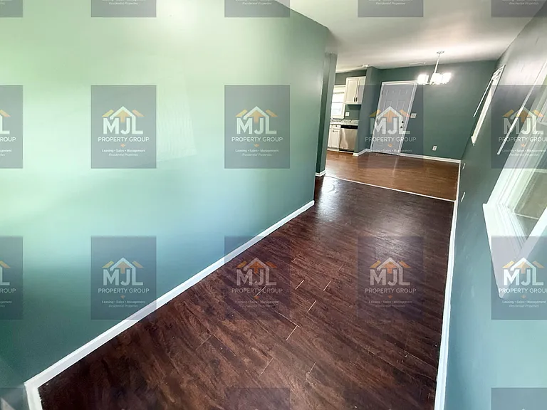 708 N Willow Ave — Photo 8