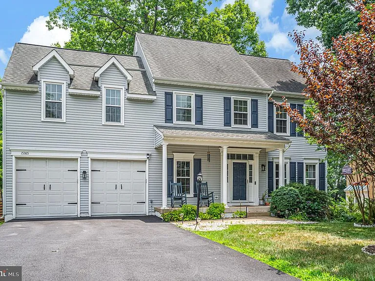 15385 Windsong Ln — Photo 2