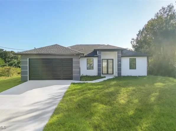 3313 66th St W, Lehigh Acres, FL 33971