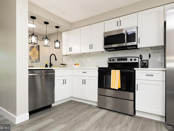 5th image of 7223 Branchwood Pl