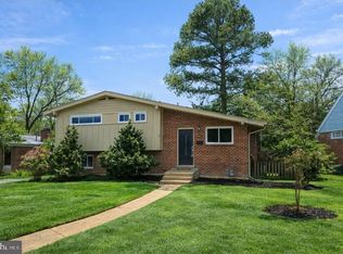 488 N Owen St, Alexandria, VA 22304