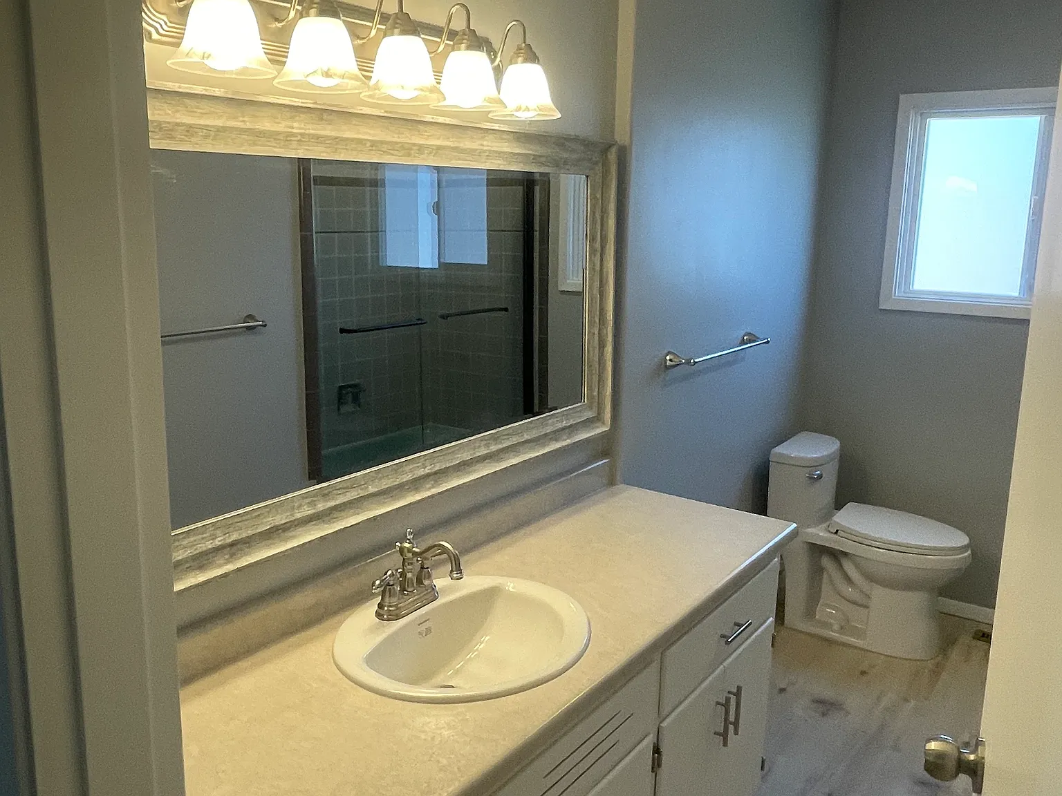 3 bed, 1700 sqft, $2,500 — Photo 2