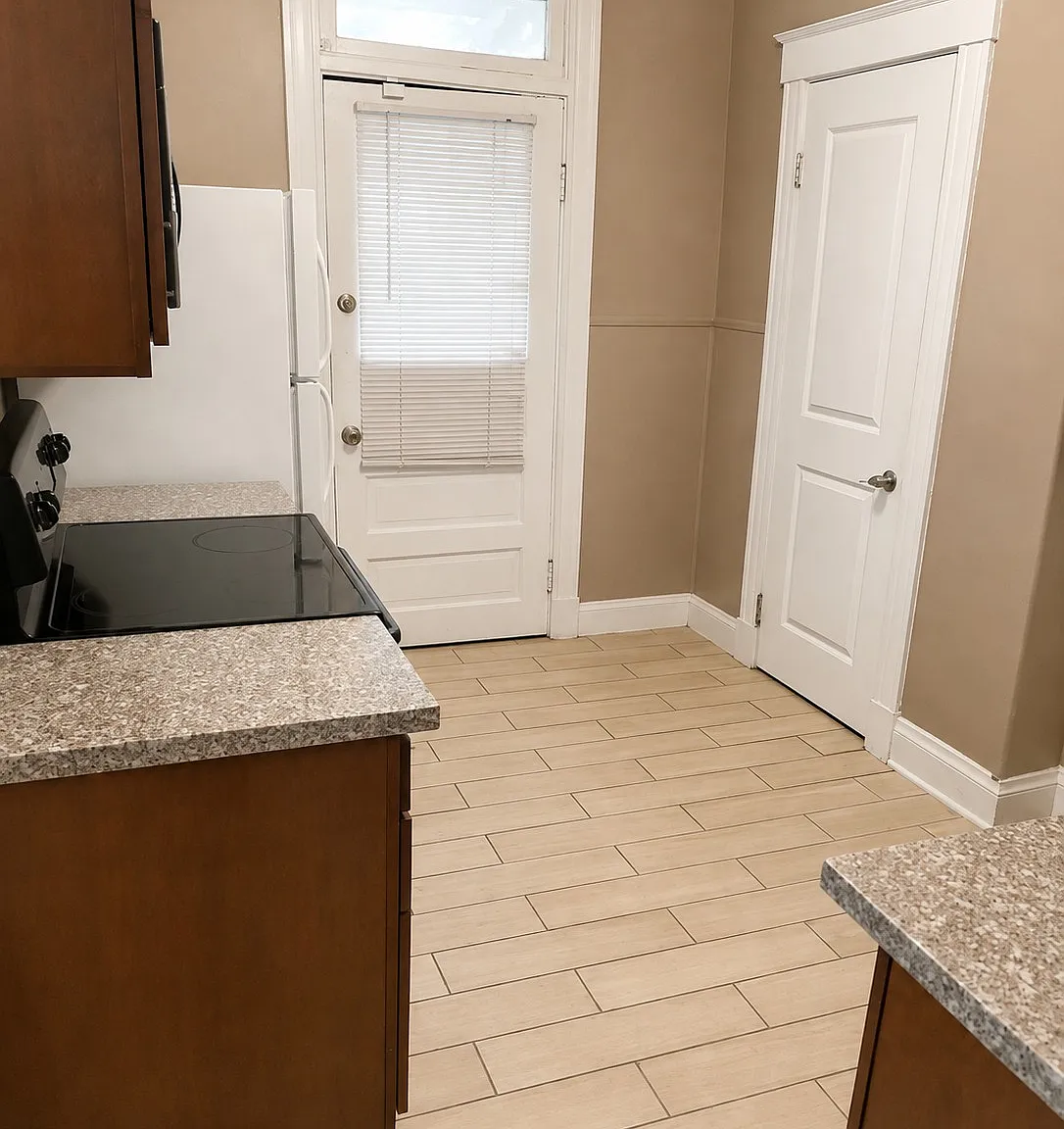 2 bed, $750 — Photo 3
