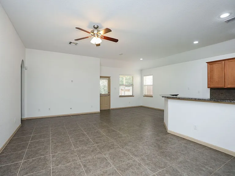 7042 Windy Run Ct — Photo 10