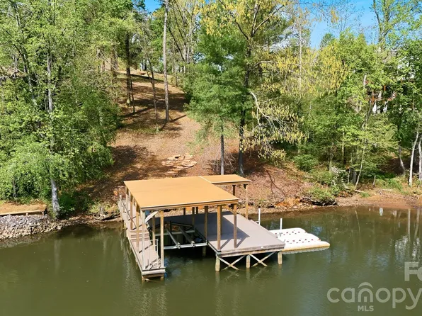 5411 Icard Ridge Rd, Hickory, NC 28601