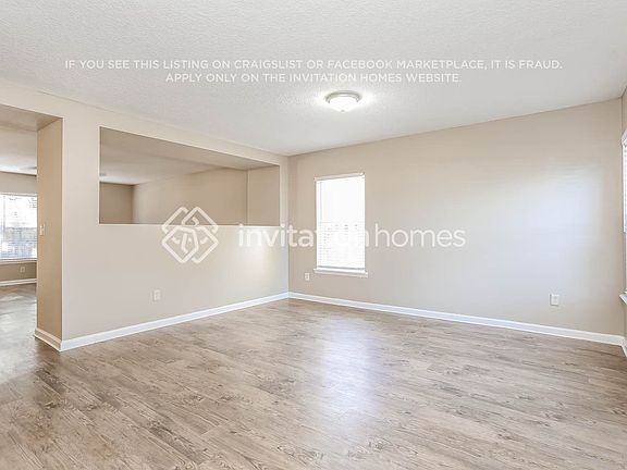 3rd image of 12210 Pebble Point Dr S