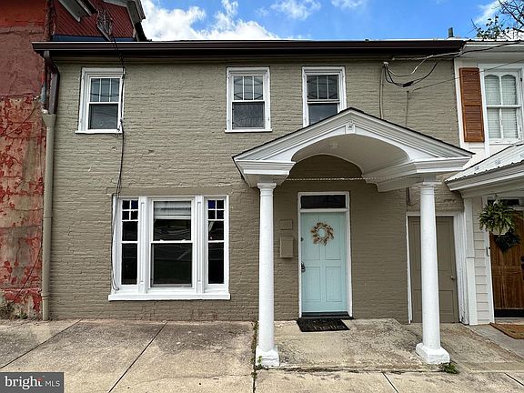 2nd image of 40 N Main St