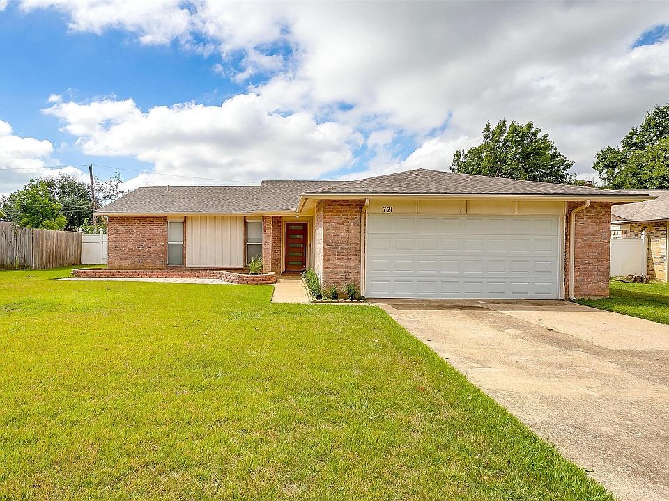 1st image of 721 Thornwood Trl