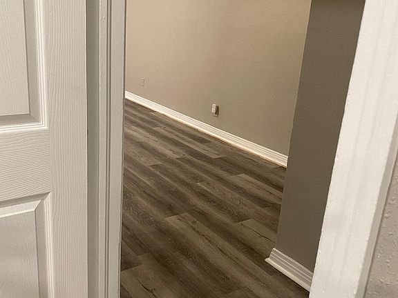 2nd image of 3040 Falls Dr #3040