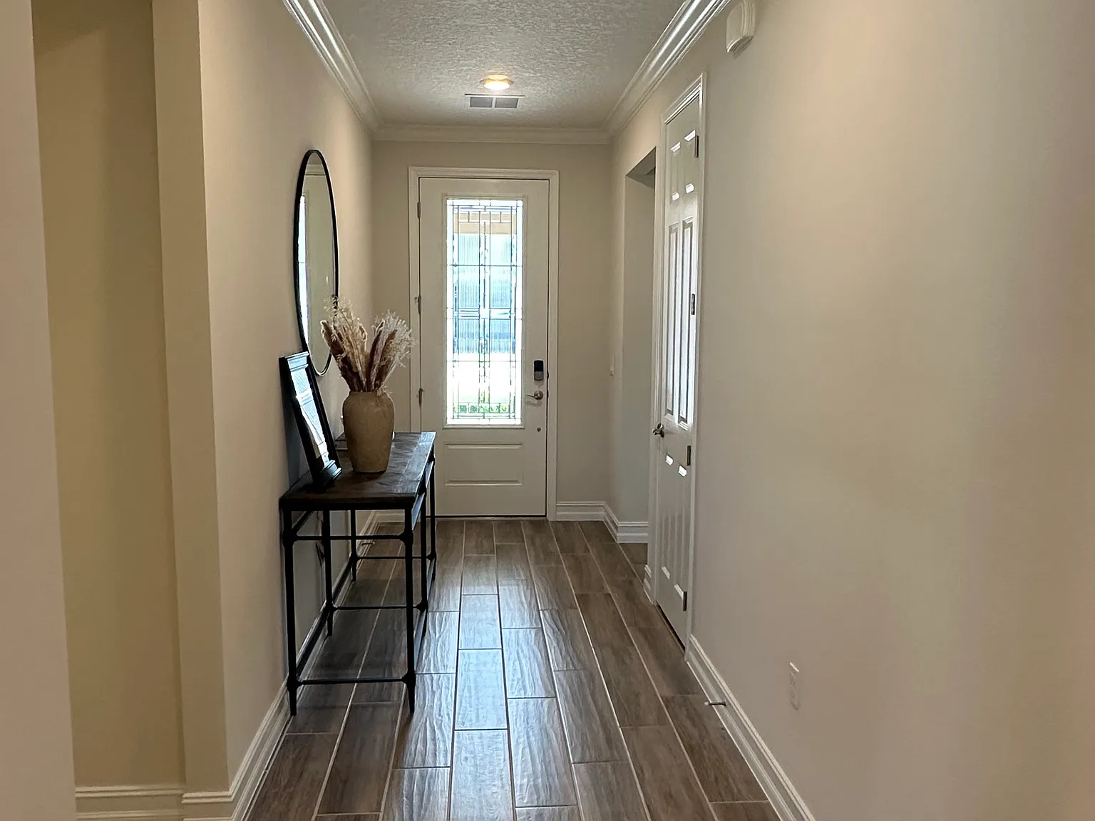 2 bed, 1862 sqft, $4,500 — Photo 2