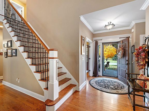 3rd image of 9 Balsam Way