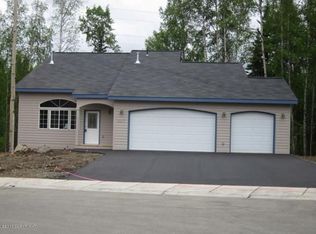 16197 Stineburg Dr, Eagle River, AK 99577
