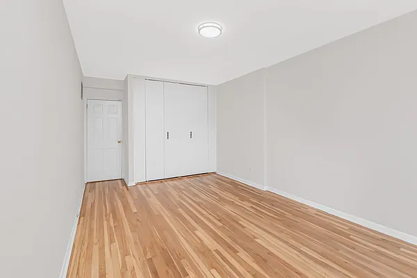 Sold by Re/Max In The City | media 11