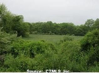 157 Pendleton Hill Rd, North Stonington, CT 06359