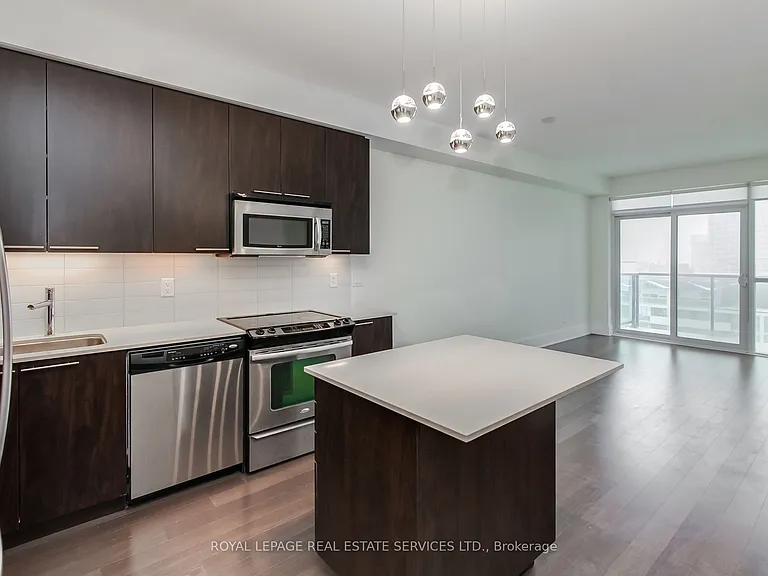 25 Broadway Ave #1408 — Photo 3