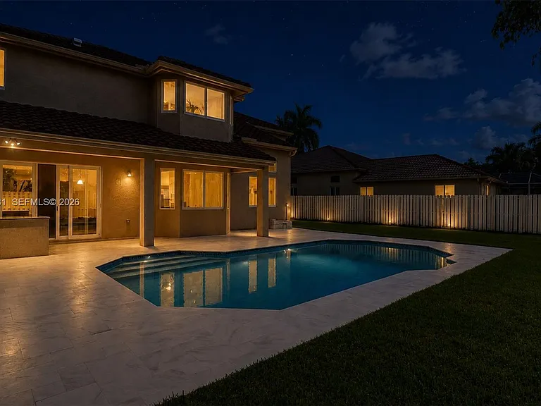 852 Heritage Dr — Photo 21