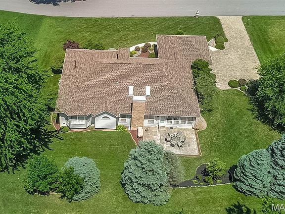 3rd image of 73 Gillette Field Close