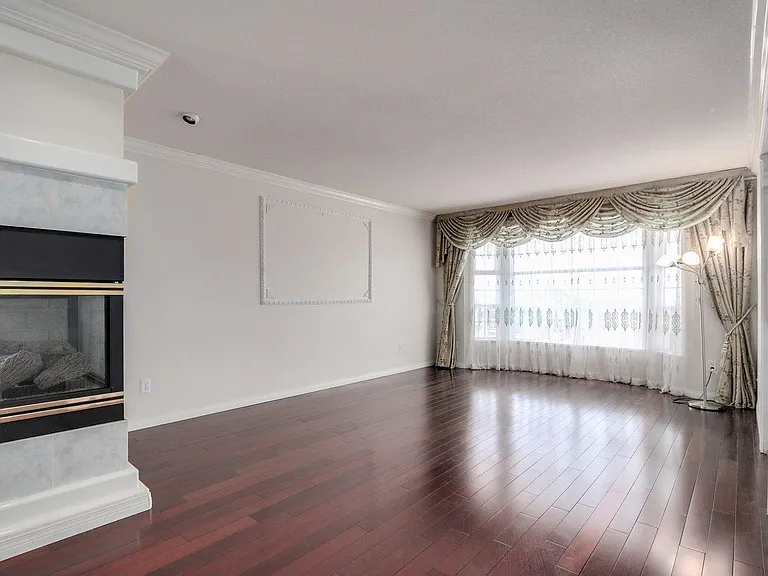 2657 Sandstone Cres #UPPER FLOOR — Photo 5