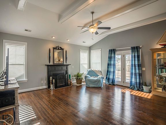 5th image of 4984 Alamance Drive