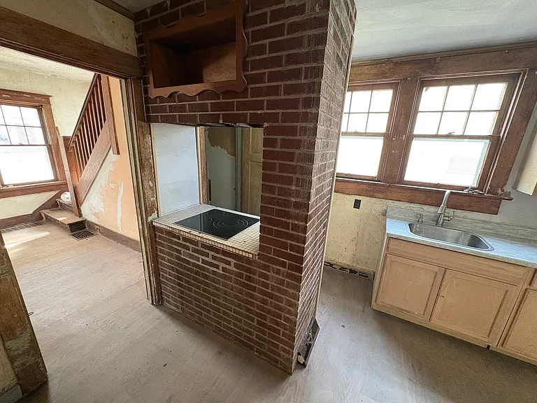 1825 Auburn Ave — Photo 4