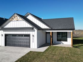 4401 N Warrior Ln
