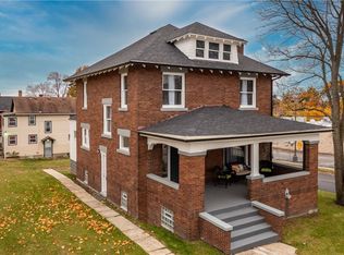 1180 East St, Sharon, PA