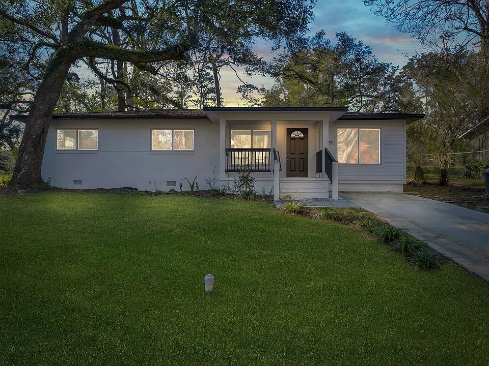 1st image of 3419 Miami Dr