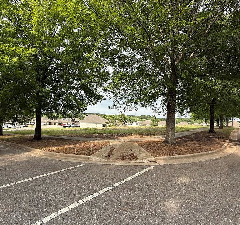 1st image of 101 Acorn Way