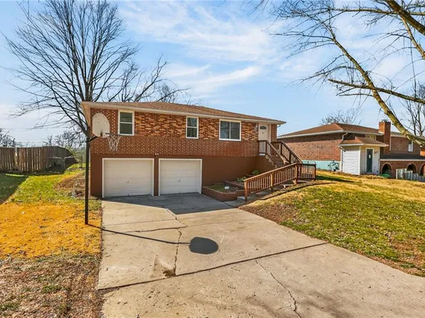 5909 NE 45th Ter, Kansas City, MO 64117