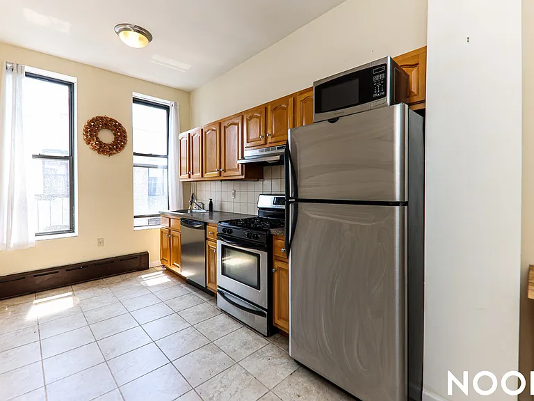 50 Wyckoff Ave #3R — Photo 1