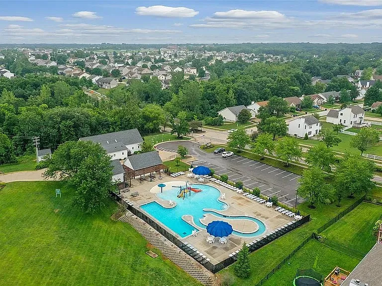 1079 Goss Ct — Photo 16