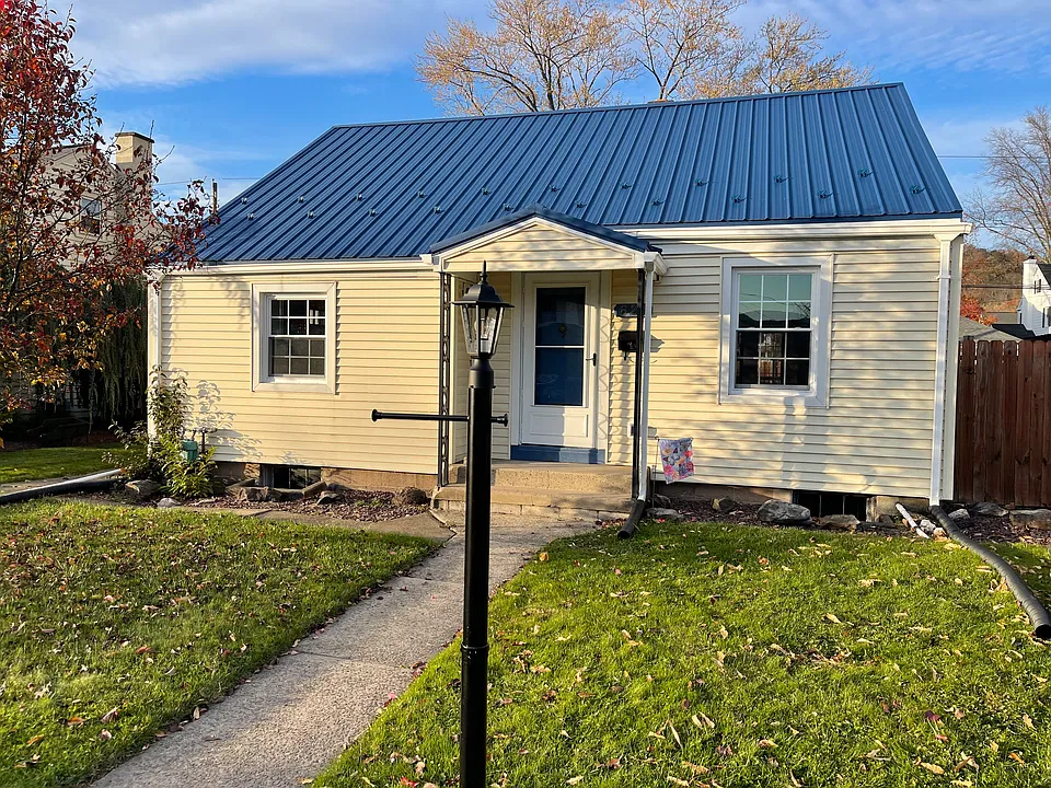 621 Woodland Ave