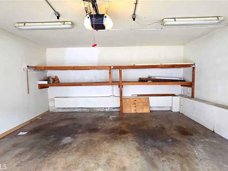 831 Windwood Dr — Photo 20