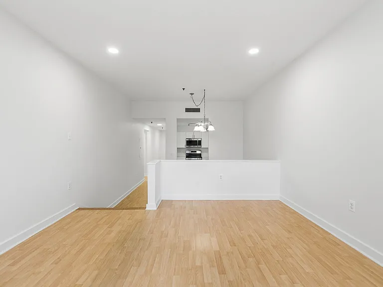 30 Monument Sq #101 — Photo 16