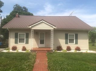 117 E Elm St, Clay, KY 42404