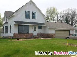10855 Railroad Ave, Chisago City, MN 55013