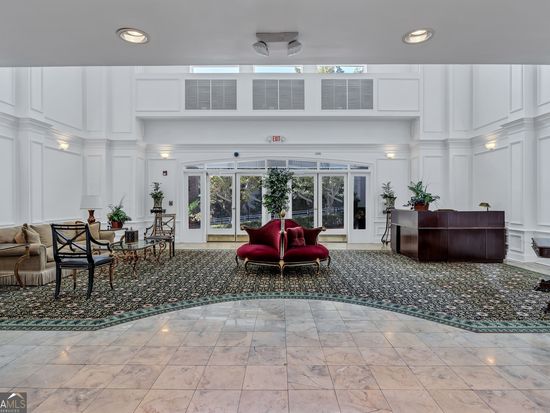 3275 Lenox Rd NE APT 105, Atlanta, GA 30324