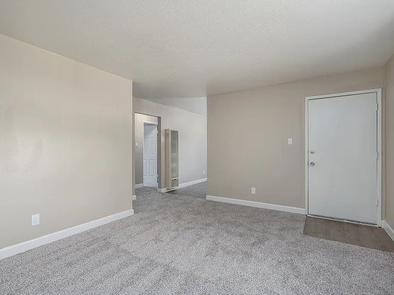 Sunridge — Photo 26