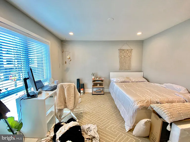 922 N 17th St #26-E — Photo 7
