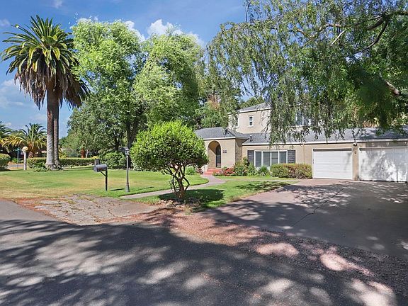 2nd image of 8160 N Encino Ave