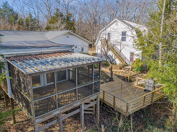 5th image of 38 Point Cove Ln