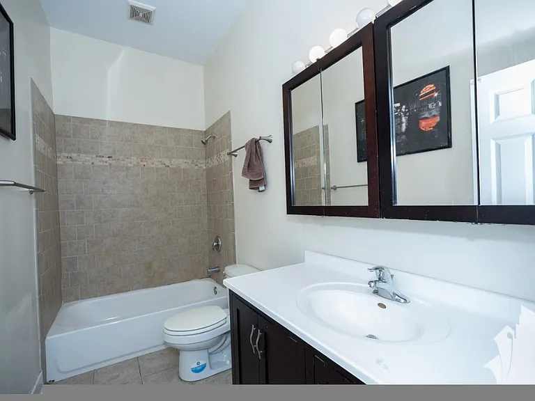 3358 N Sheffield Ave #OOO3 — Photo 12